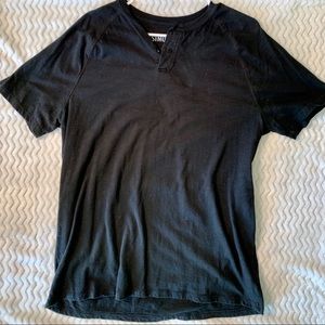 Black Mossimo 3-button T